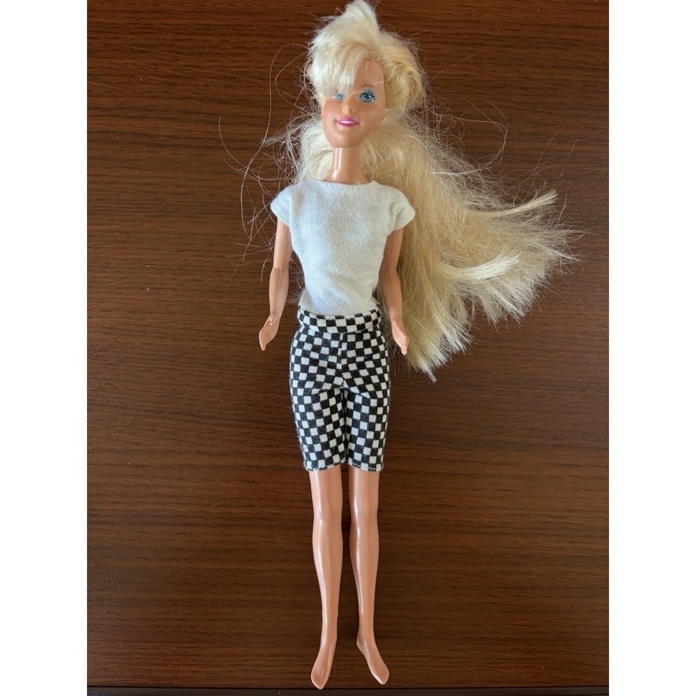 Vintage 1979 Mattel Barbie Doll TNT Bendy Legs Checkered Outfit